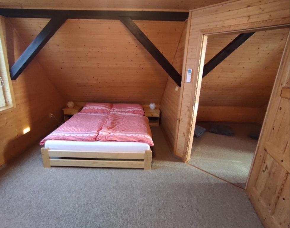 Apartmanova Chata Secanda S Bazenem, U Secske Prehrady Exterior foto